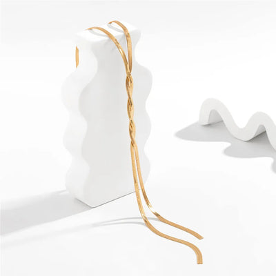 Elegante lange ketting met verstelbaar slangendesign
