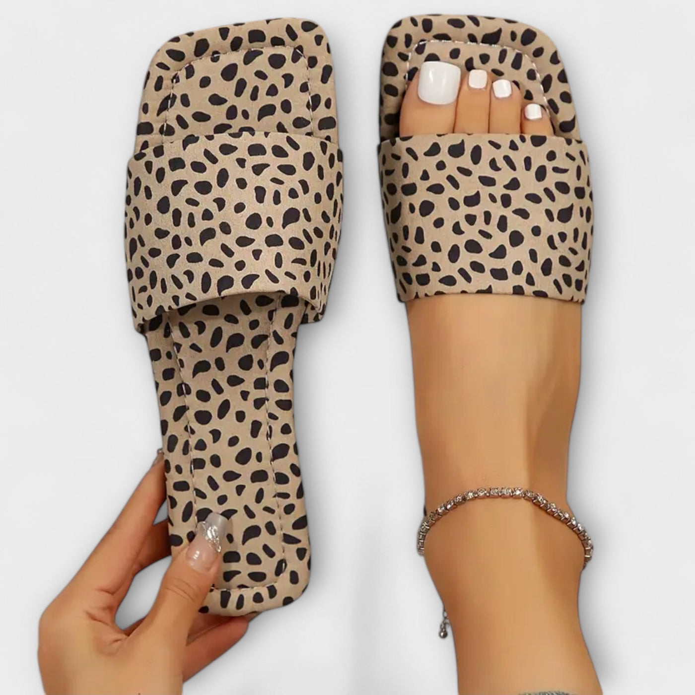 Vlakke Slippers met Luipaardpatroon