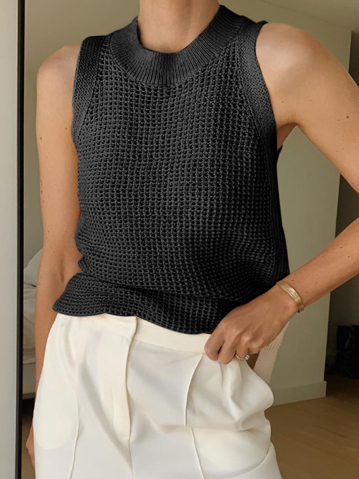 Knit Hollow Solid Tanktop