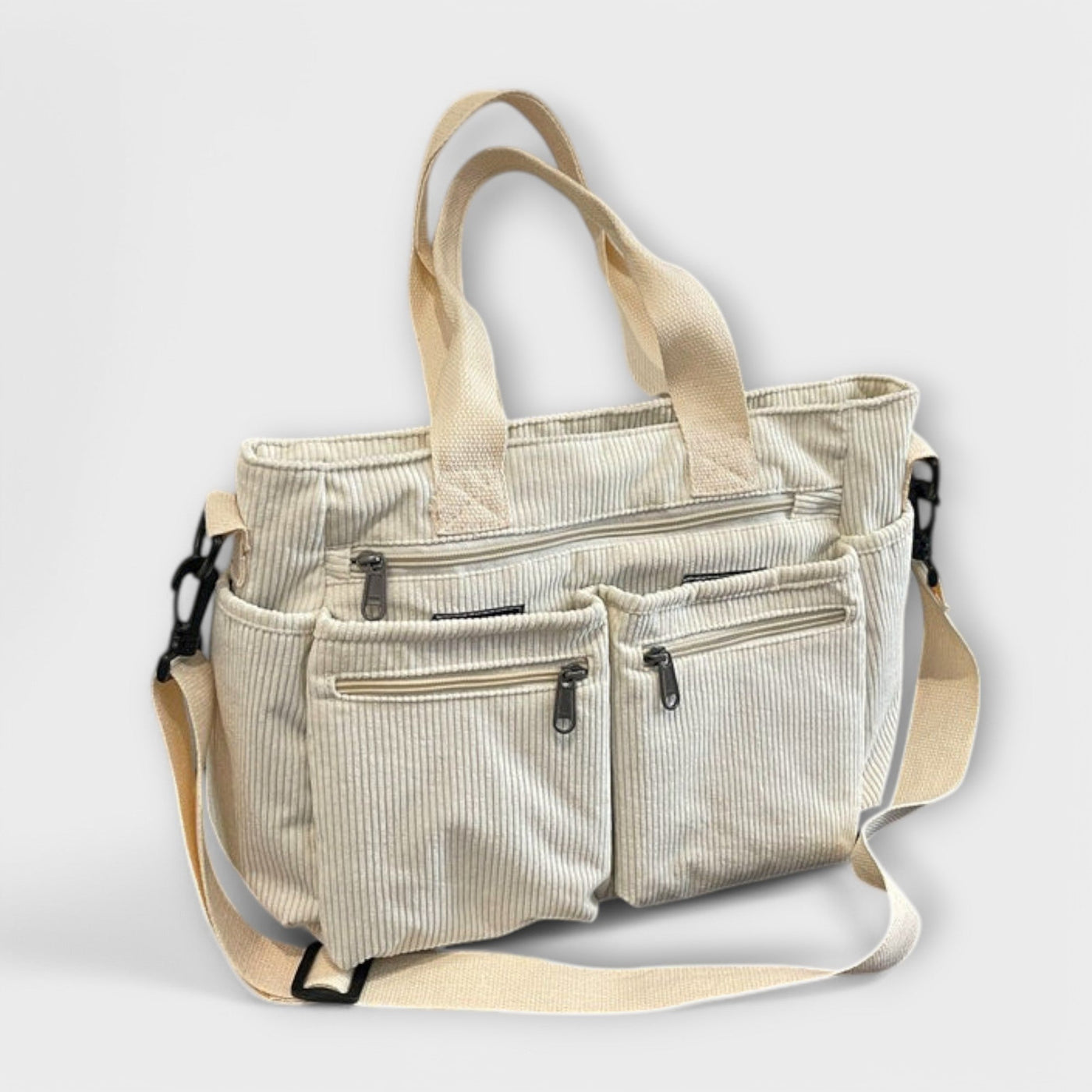 Lora. - Tote Bag