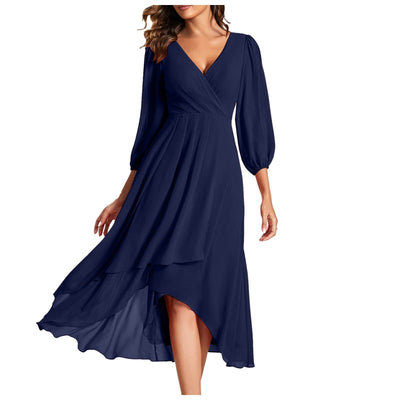 MIA – V-hals jurk met asymmetrische zoom
