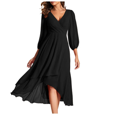 MIA – V-hals jurk met asymmetrische zoom