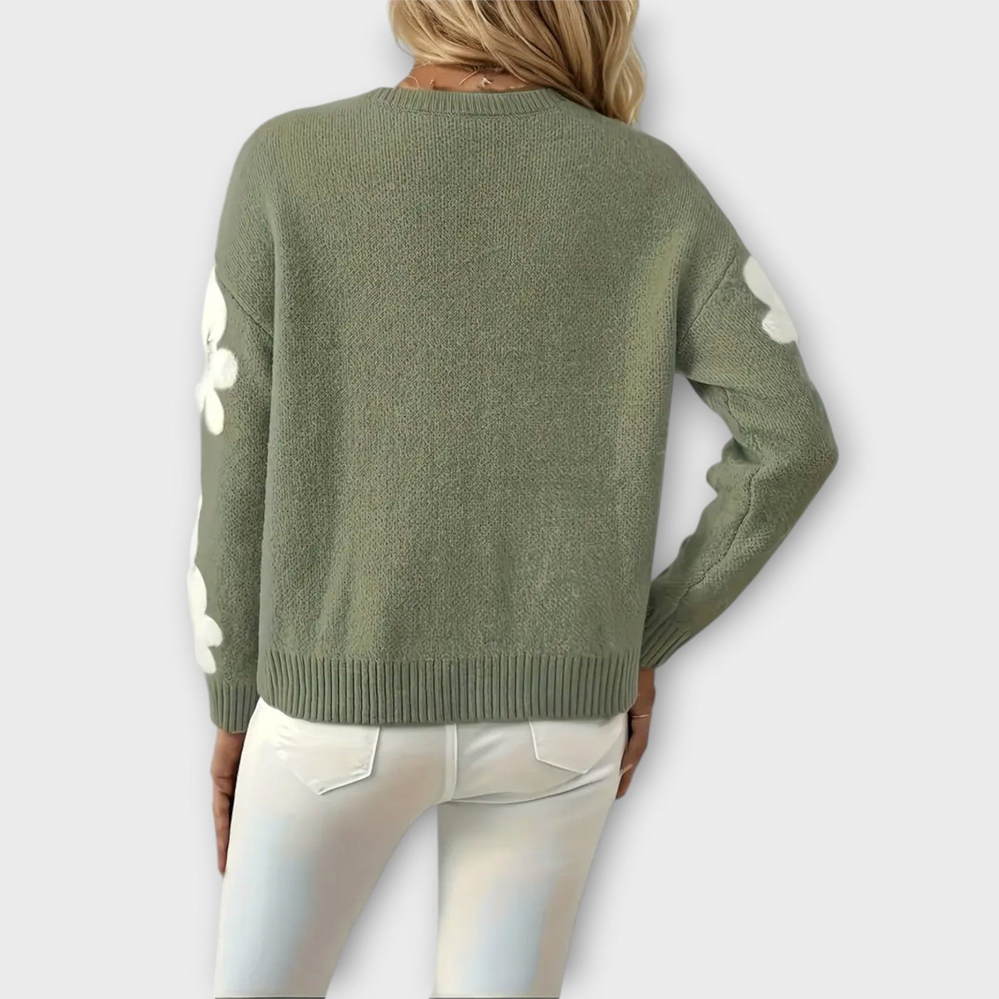 Silke - Zachte gebreide trui met bloemdesign