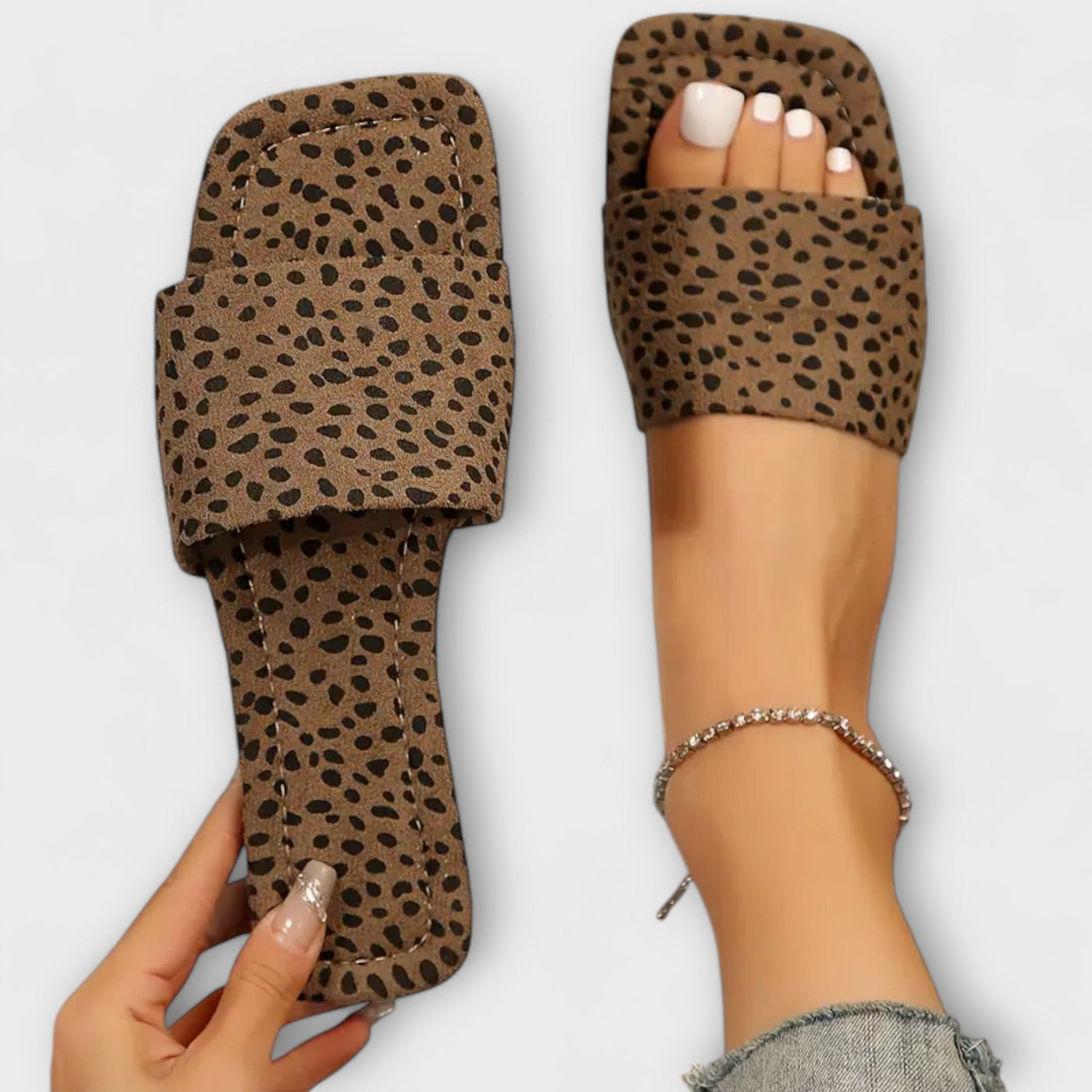 Vlakke Slippers met Luipaardpatroon